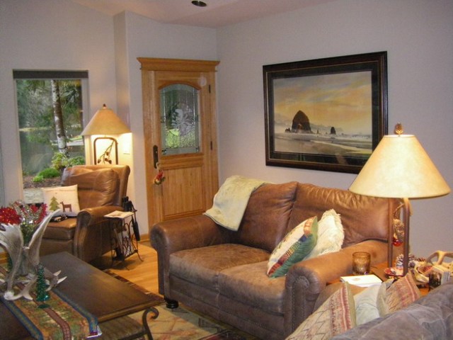 Jeffrey Hull in the lake rm at Xmas '10