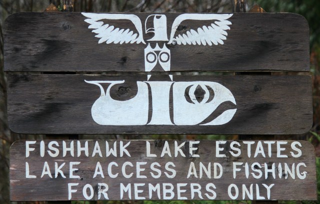 Fishhawk Lake Estates sign 1 2013-01-31 13.37.04